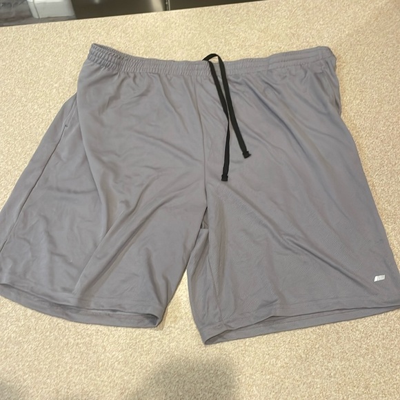 men’s athletic grey shorts 3XL. - Picture 1 of 2